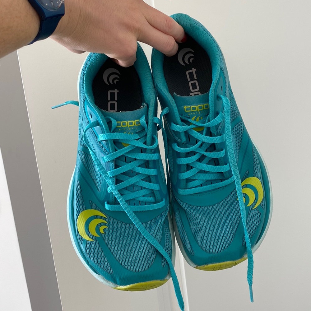 Women’s sneakers